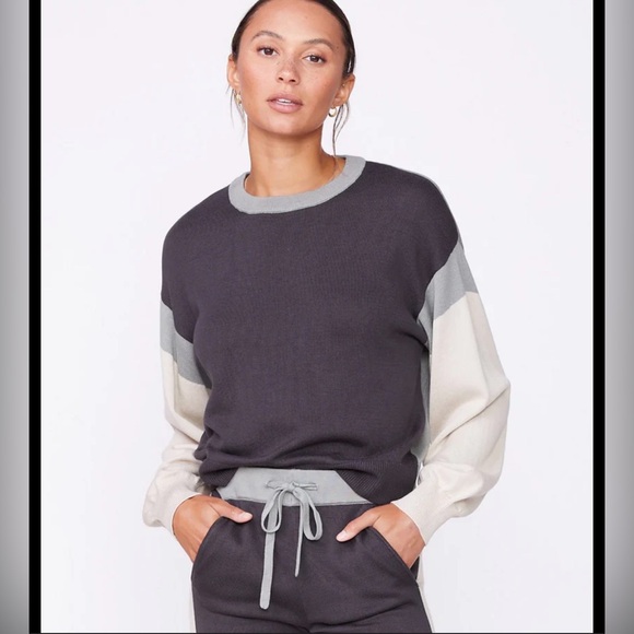 -Monrow Color-Blocked Relaxed Sweater. 455 - Picture 8 of 9
